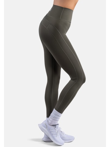 Tight Vitality in dusty olive