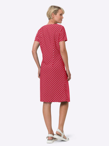 Kleid in rot-weiß-getupft