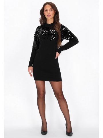 Women Dress in black