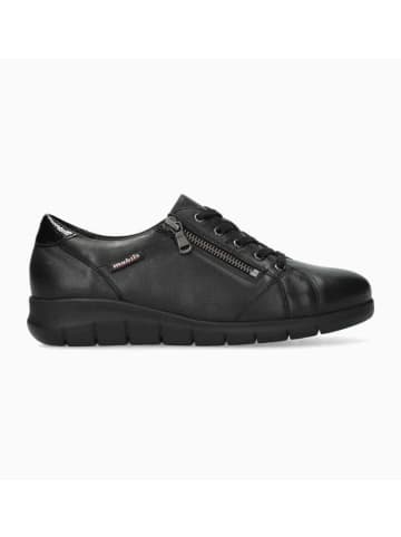 Schnürschuh in schwarz