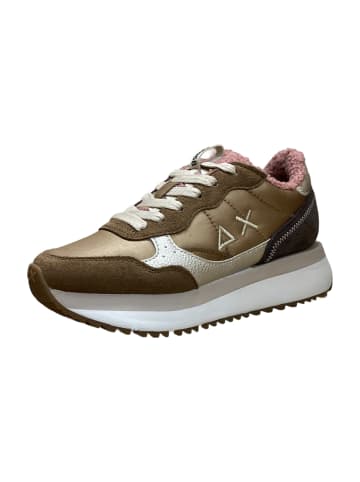 Sneaker Low in Braun