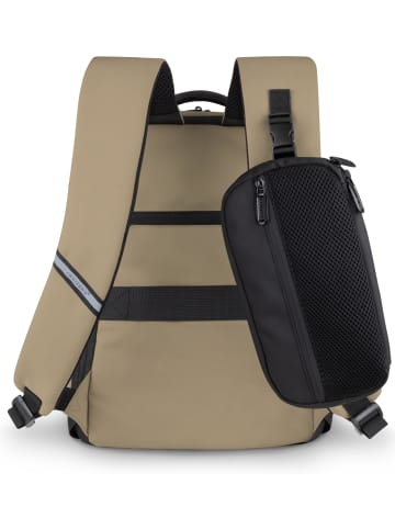 Erweiterbarer Handgepäck-Rucksack mit Reisepass Brusttasche in Beige