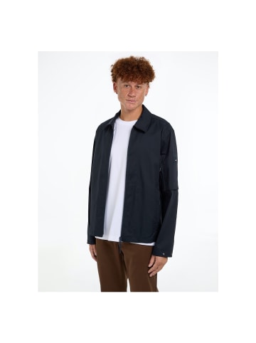 Jacke in desert sky