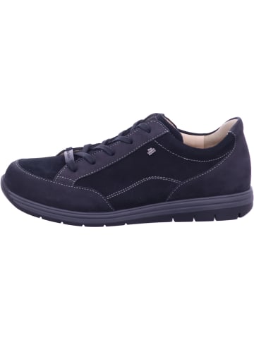 Sneaker Low in schwarz