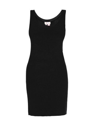 Women Dress in black