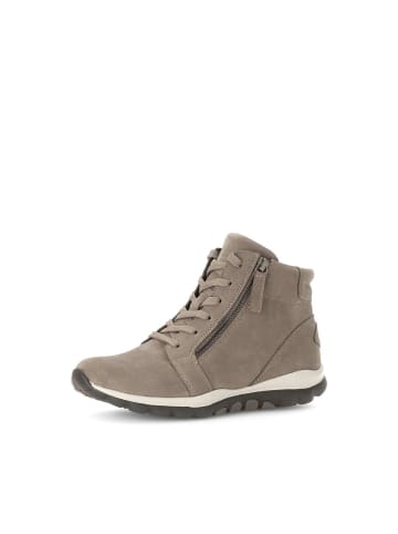 Sneaker high in braun