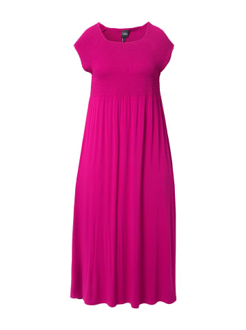 Kleid in magnolienrot