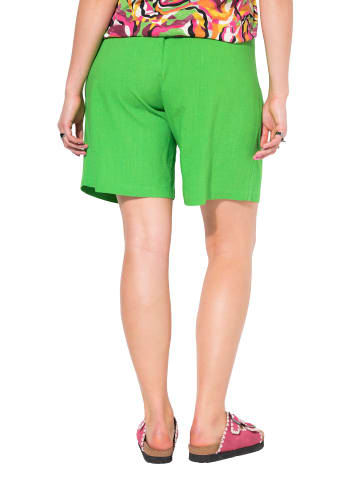 Shorts in grasgrün