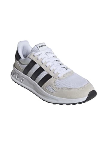 Sportschuh in weiß