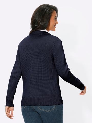 Strickjacke in marine