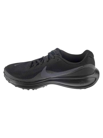 Nike Revolution 8 in Schwarz