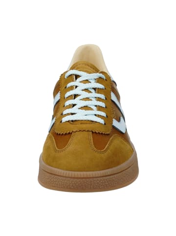 Sportliche Schnürschuhe in Braun
