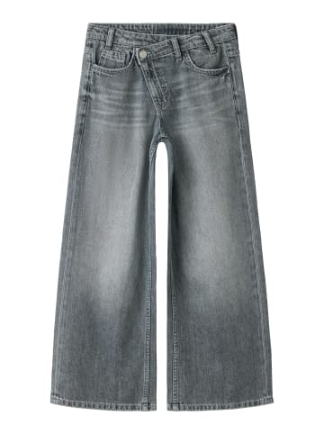 Jeans in Medium Grey Denim1
