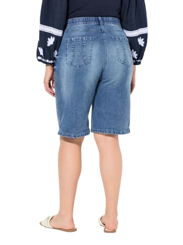Jeans in blue denim