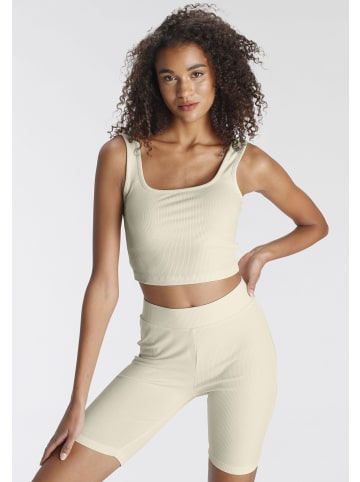 Shorty in beige