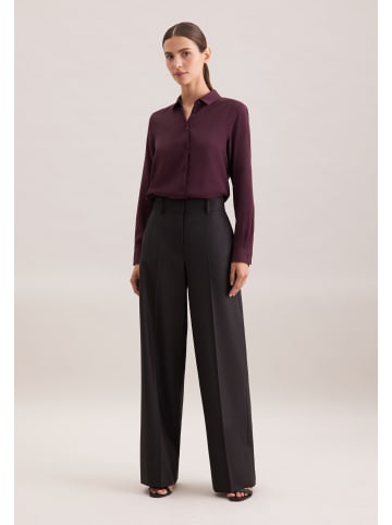 Stoffhose Regular in Schwarz