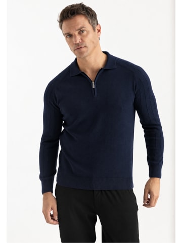 Pullover in navy