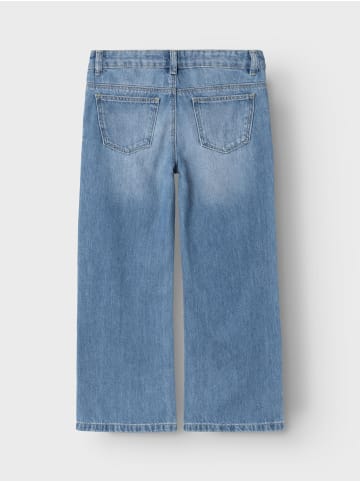 Jeans in Medium Blue Denim