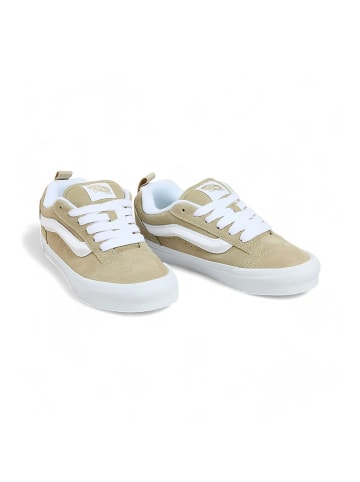 Sneakers - in Beige