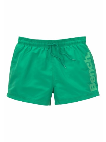 Badeshorts in grün