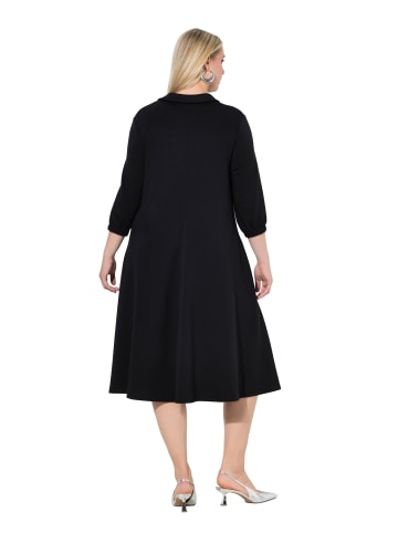 Midikleid in schwarz
