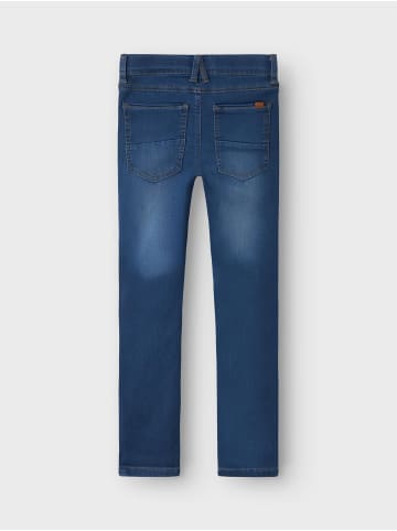 Jeans in Medium Blue Denim