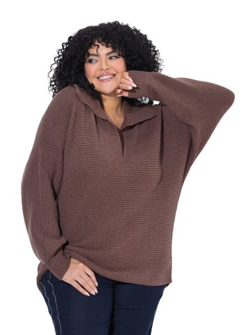 Pullover in braun