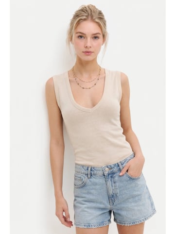 Blouse in Beige