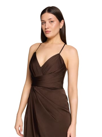 Abendkleid in mocca - 0001