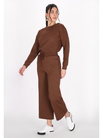 Women Pants in brown