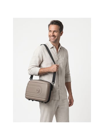 Essentials 11 Beautycase 34 cm taupe