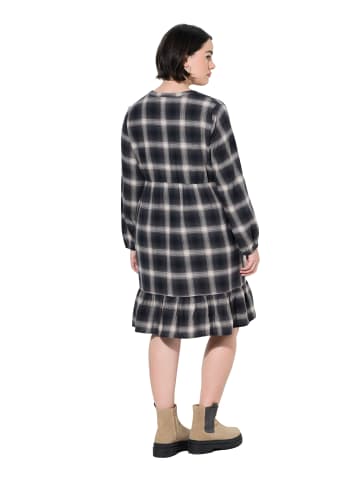 Kleid in schwarz