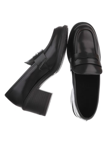 High Heel in Braun und Schwarz