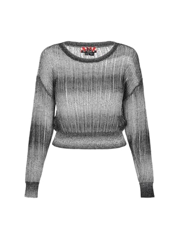 Women Sweater in black white