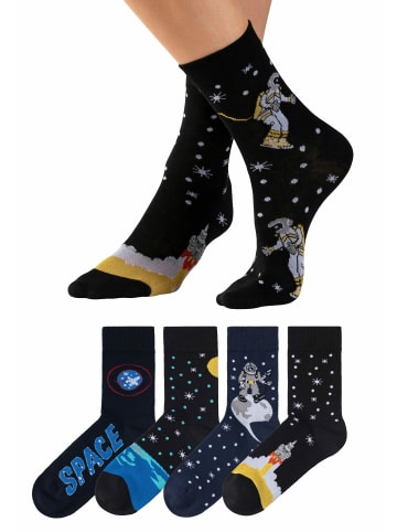 Socken in 2x blau-gemustert, 2x schwarz-gemustert