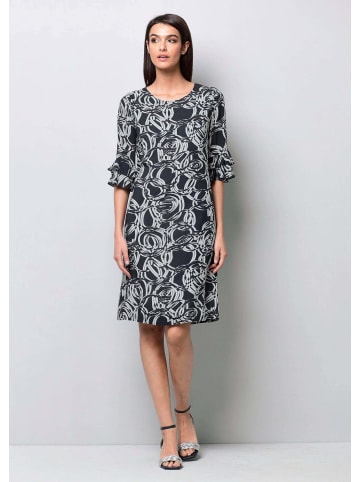Kleid mit grafischem Dessin in marine