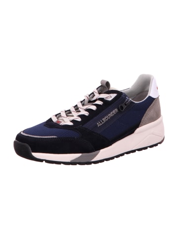 Sportliche Schnürschuhe in Blau