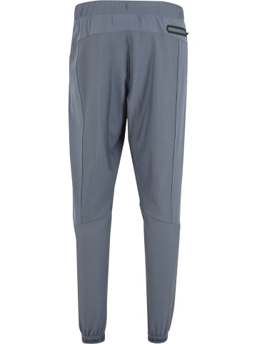 Track Pant in stormy weather