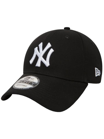 New Era League Essential 9FORTY New York Yankees Cap in Schwarz