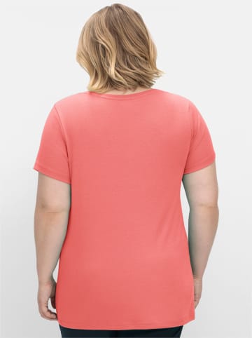 T-Shirt in koralle