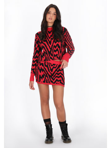 Women Skirt in red black