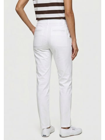 Hose in White
