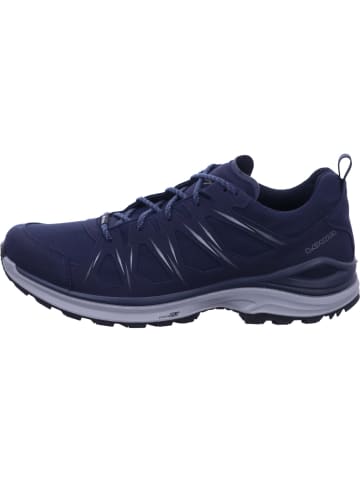 Wanderschuh in blau
