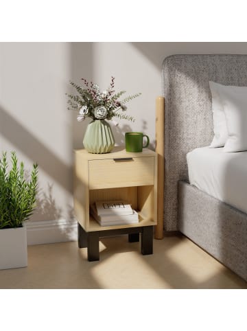 Nachttisch in Eiche 35L x 26B x 50H cm