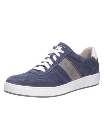 Sneaker in blau