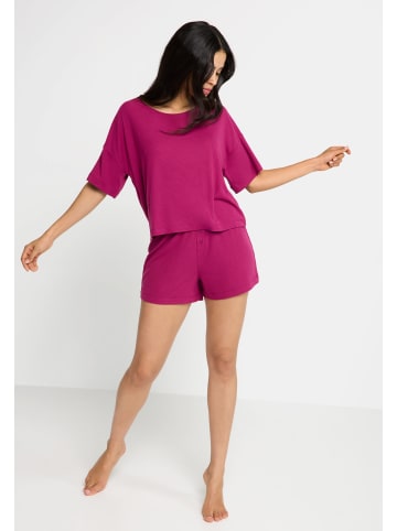 Shorty in dunkle beere