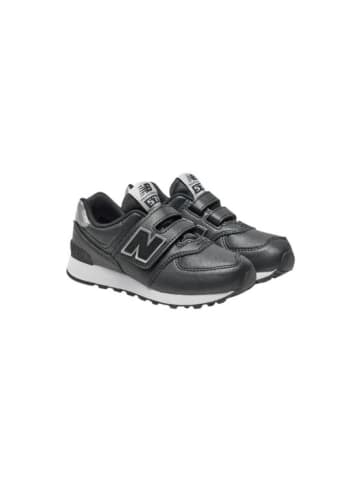Sneaker Low PV574FM Schwarz