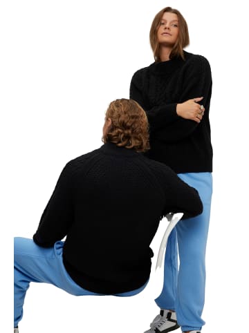 Pullover in schwarz