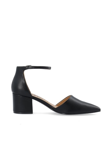 Pumps in Black