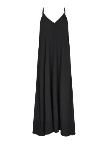Women Dress in black